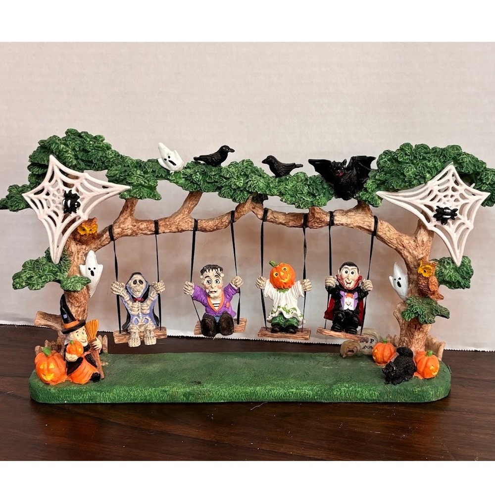 Mann 1996 Vintage Halloween Spooky Tree Swing Figurine Dracula Frankenstein